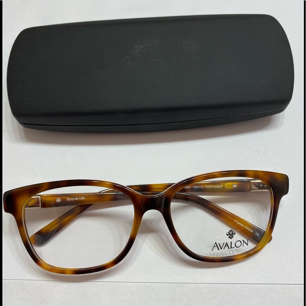 Brand New Avalon Glasses.​